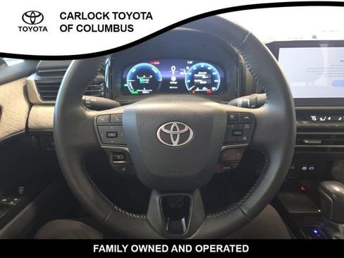 Used 2025 Toyota Camry XLE FWD image 23