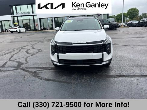 Certified 2026 Kia Sportage EX w/ EX Panorama Roof Package FWD image 4
