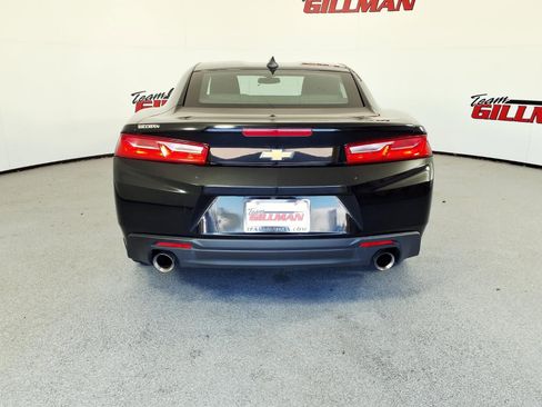 Used 2017 Chevrolet Camaro LT w/ Technology Package image 8