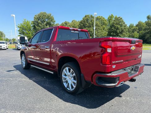Used 2024 Chevrolet Silverado 1500 High Country AWD/4WD image 5