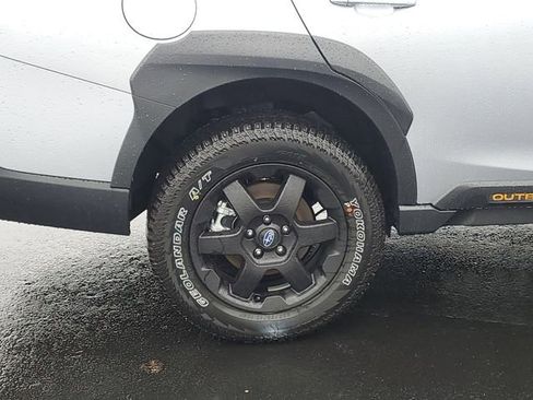 Certified 2025 Subaru Outback Wilderness AWD/4WD image 5
