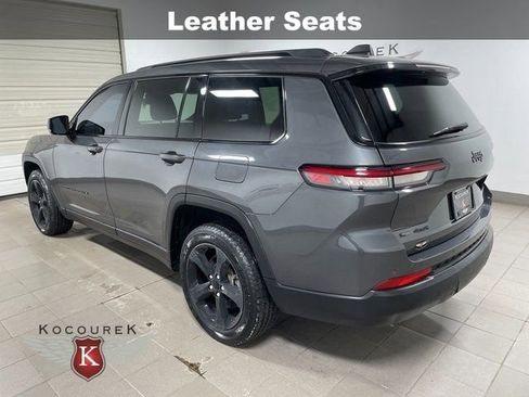 Used 2021 Jeep Grand Cherokee L Laredo image 4