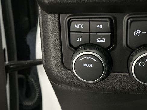 Used 2021 Chevrolet Tahoe RST w/ Luxury Package AWD/4WD image 43