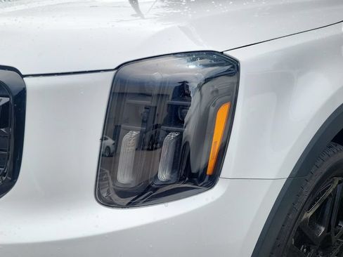 Used 2025 Kia Telluride EX X-Line AWD/4WD image 2