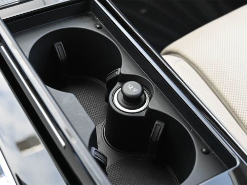 Used 2022 Audi A8 L 3.0T image 14