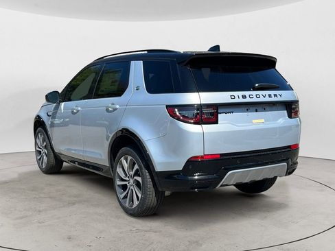 New 2025 Land Rover Discovery Sport Dynamic SE image 3