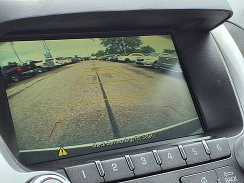 Used 2016 Chevrolet Equinox LTZ w/ Enhanced Convenience Package FWD image 19