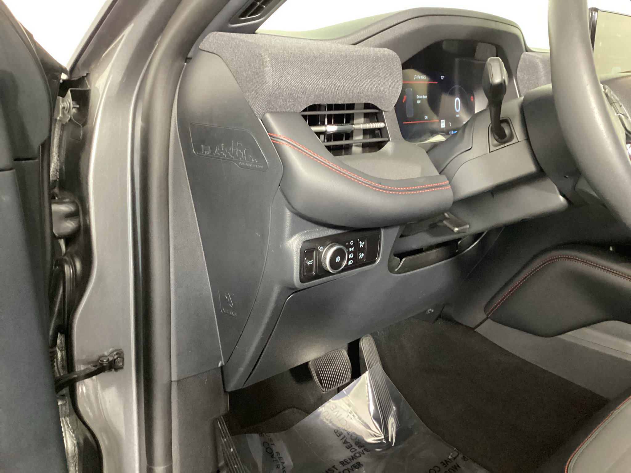 Used 2026 Ford Explorer ST-Line AWD/4WD image 21
