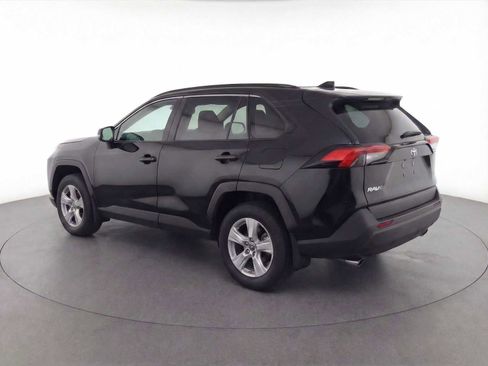 Used 2025 Toyota RAV4 XLE w/ Convenience Package image 4