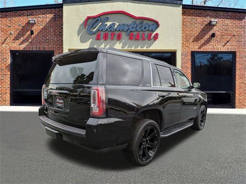 Used 2019 GMC Yukon SLT image 3