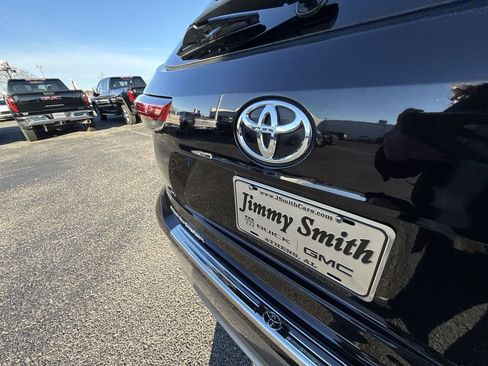 Used 2021 Toyota Highlander Platinum image 38