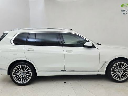 Used 2026 BMW X7 xDrive40i AWD/4WD image 11