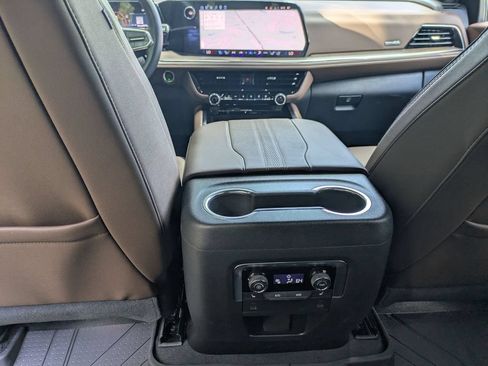 New 2026 Chevrolet Tahoe High Country AWD/4WD image 30