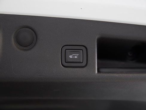 Used 2024 Chevrolet Equinox RS image 11