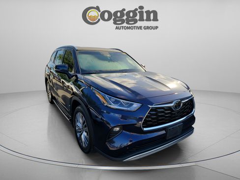 Used 2021 Toyota Highlander Platinum AWD/4WD image 5