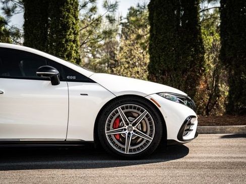 Used 2023 Mercedes-Benz EQS AMG Base image 12