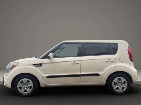 Used 2012 Kia Soul FWD image 11