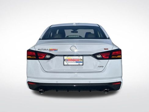 New 2025 Nissan Altima 2.5 SR w/ SR Premium Package AWD/4WD image 4