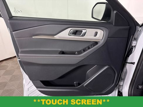 New 2026 Ford Explorer Active w/ Active Comfort Package RWD image 22