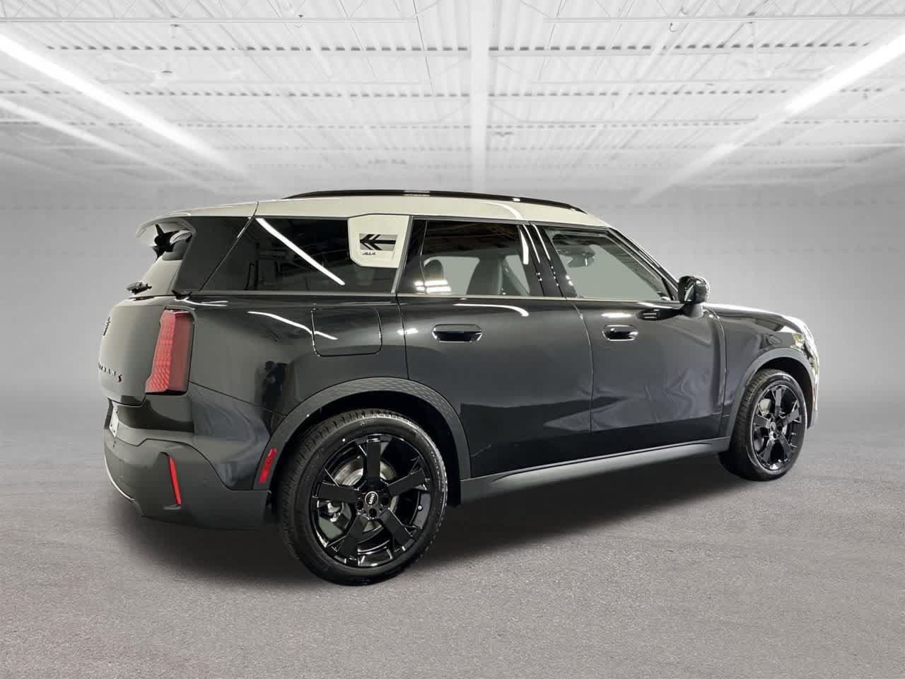 Used 2026 MINI Cooper Countryman S w/ Comfort Package Max AWD/4WD image 4