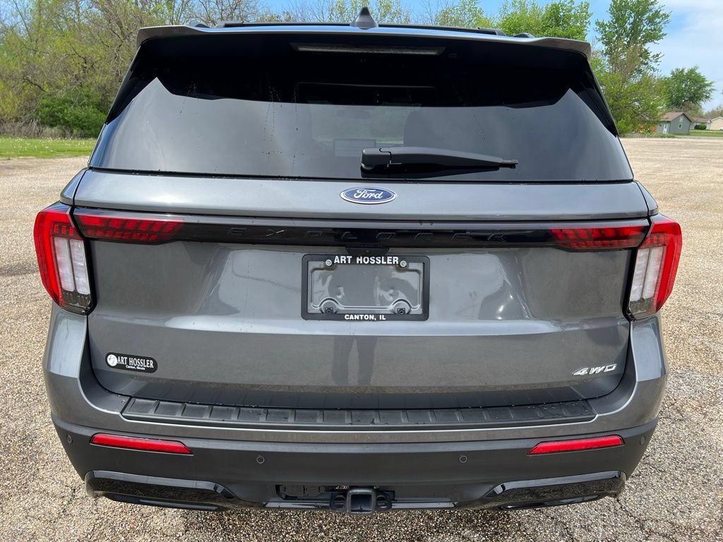 Used 2026 Ford Explorer ST-Line AWD/4WD image 4