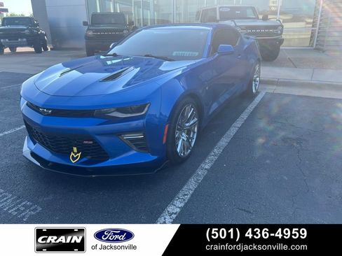 Used 2018 Chevrolet Camaro SS RWD image 1