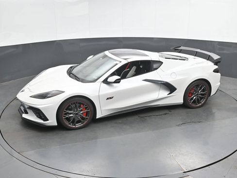 Used 2023 Chevrolet Corvette Stingray Premium Cpe w/ Z51 Performance Package RWD image 29