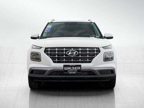 New 2026 Hyundai Venue SEL FWD image 2