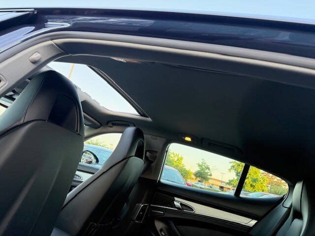 Used 2014 Porsche Panamera image 20
