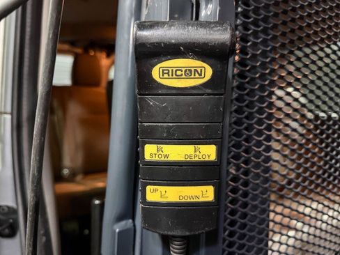 Used 2019 Nissan NV 3500 SL RWD image 16