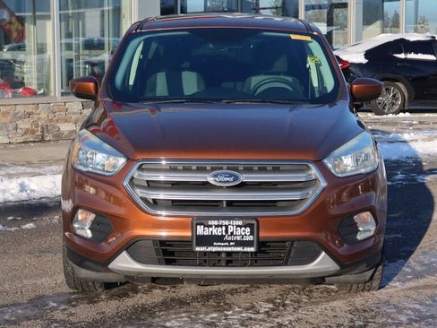 Used 2017 Ford Escape SE image 3