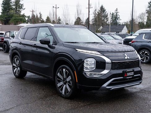 New 2026 Mitsubishi Outlander SEL AWD/4WD image 1