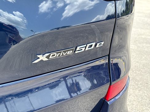 New 2026 BMW X5 xDrive50e w/ Executive Package AWD/4WD image 11