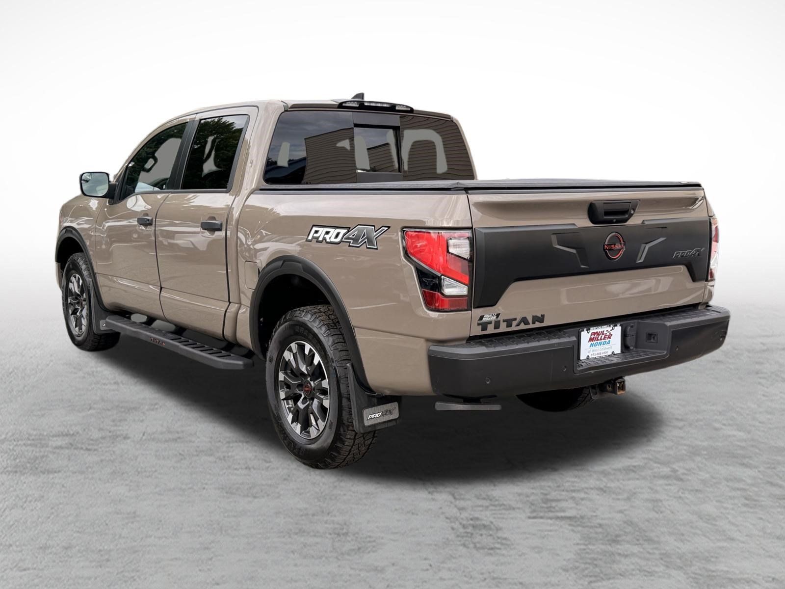 Used 2023 Nissan Titan PRO-4X w/ Pro-4x Convenience Package AWD/4WD image 5