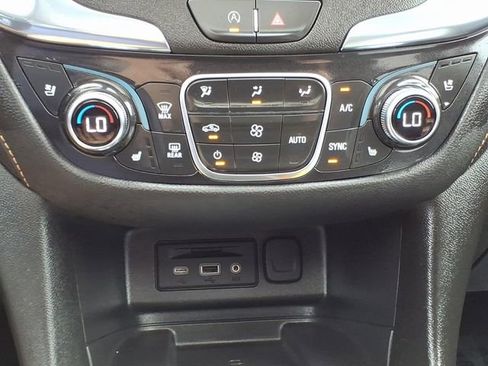 Used 2023 Chevrolet Equinox Premier AWD/4WD image 20