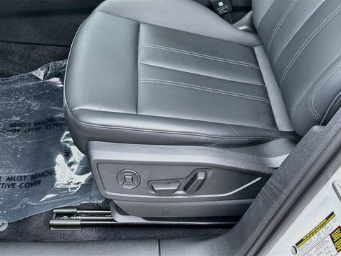 Certified 2025 Audi Q5 Premium AWD/4WD image 20