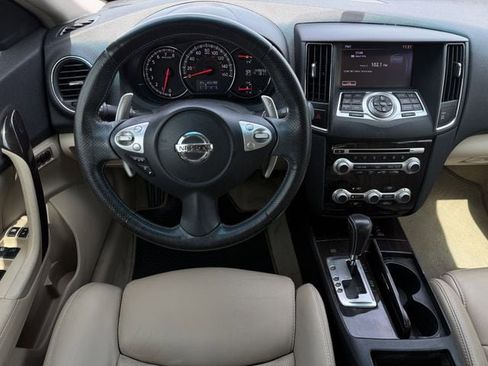 Used 2014 Nissan Maxima 3.5 SV w/ Premium Package FWD image 11