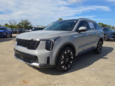 New 2026 Kia Sorento SX image 4