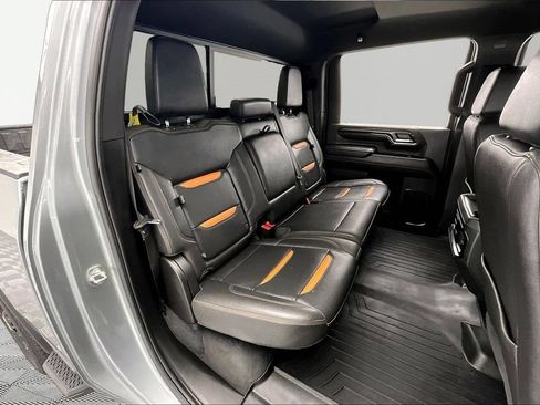 Used 2024 GMC Sierra 3500 AT4 w/ Technology Package AWD/4WD image 28