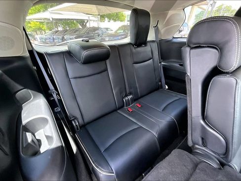 Used 2019 INFINITI QX60 Luxe w/ Essential Package FWD image 37