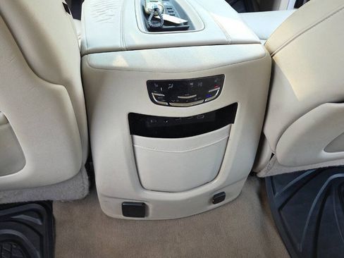 Used 2017 Cadillac Escalade Luxury AWD/4WD image 43