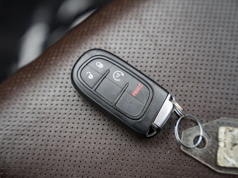 Used 2018 RAM 3500 Laramie Longhorn image 55