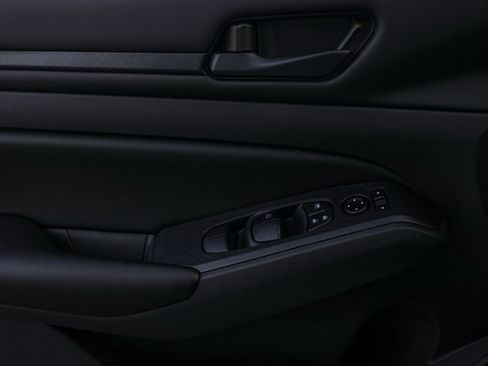 Used 2025 Nissan Altima 2.5 S image 23