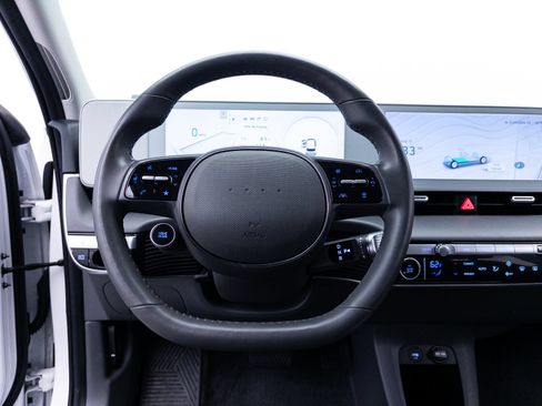 Used 2024 Hyundai Ioniq 5 SEL RWD image 31