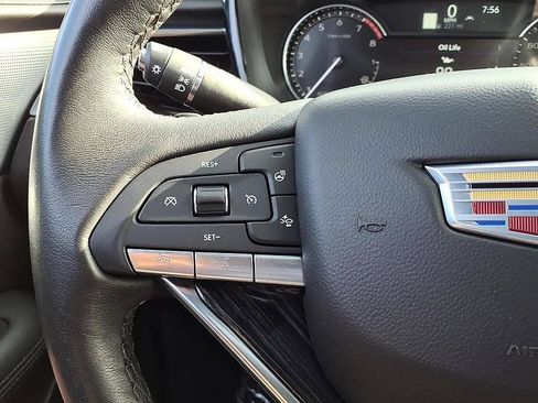 Used 2025 Cadillac XT6 Premium Luxury AWD/4WD image 27
