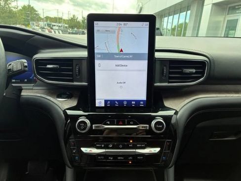 Certified 2023 Ford Explorer Platinum w/ Technology Package AWD/4WD image 14