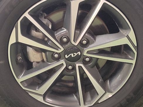 Used 2023 Kia Forte LXS FWD image 31