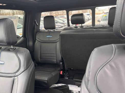 New 2026 Ford F250 Platinum image 29
