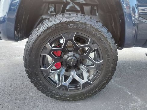 Used 2023 RAM 1500 Big Horn AWD/4WD image 14