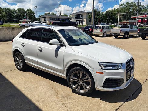 Used 2016 Audi Q3 2.0T Prestige w/ Prestige Package AWD/4WD image 8